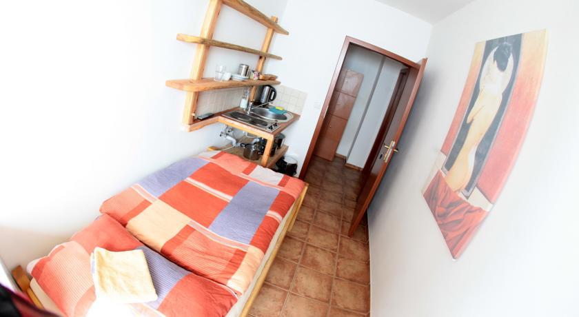 Hostel Singer Pub Budweis Zimmer foto