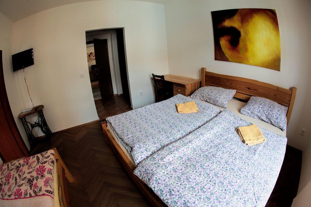 Hostel Singer Pub Budweis Zimmer foto