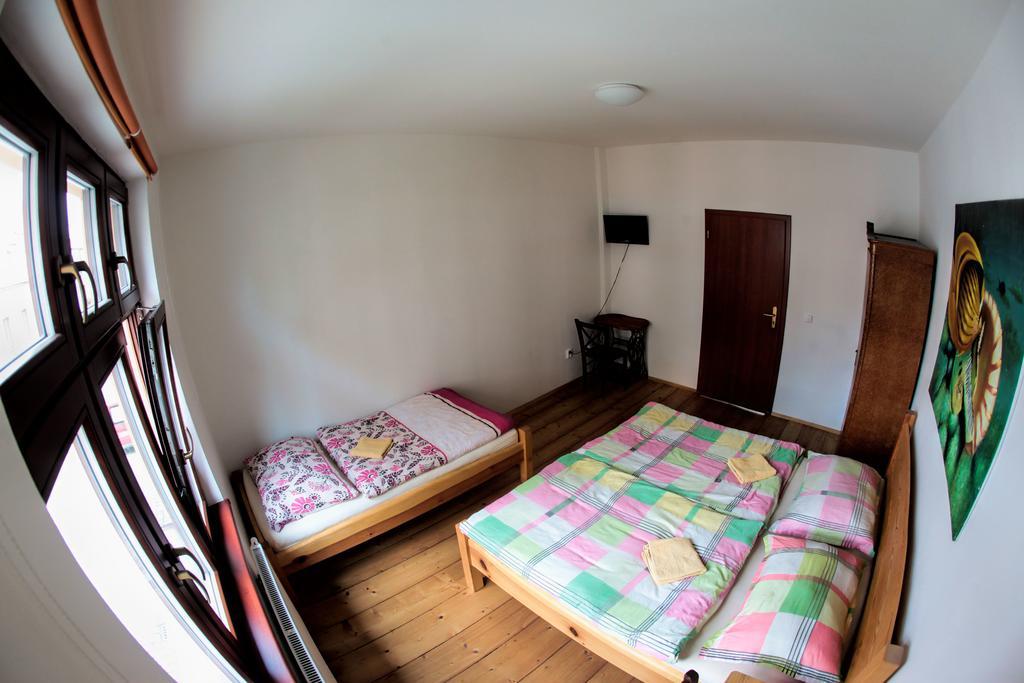 Hostel Singer Pub Budweis Zimmer foto