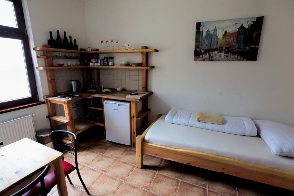 Hostel Singer Pub Budweis Zimmer foto