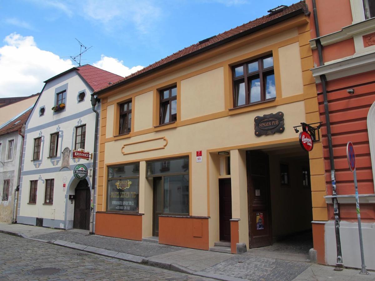 Hostel Singer Pub Budweis Exterior foto